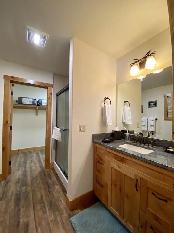 Townhome Next To Clubhouse In Exclusive Eagle Bend - The Glacier บิ๊กฟอร์ก ภายนอก รูปภาพ